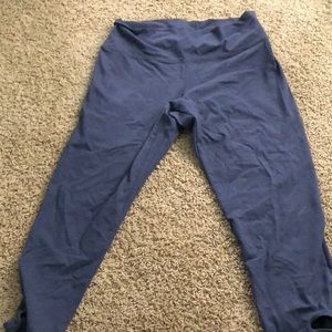 Aerie leggings with cutouts on leg